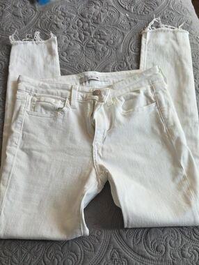 Joe's Jeans White Denim Jeans Tag Detail